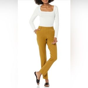 NWT Amazon Essentials Women's Bi-Stretch Full Length Straight Leg Pant